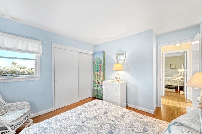 Building Photo - 170 Beach Ln