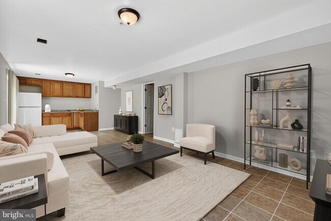 Building Photo - 2103 Sayan Ct