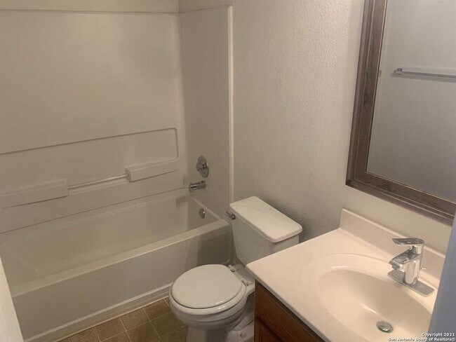 Building Photo - 3518 Ironwood Falls