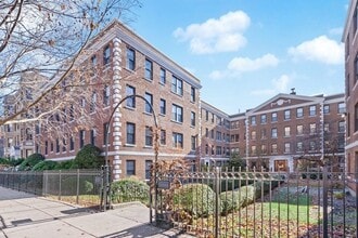 Building Photo - 62 Queensberry St