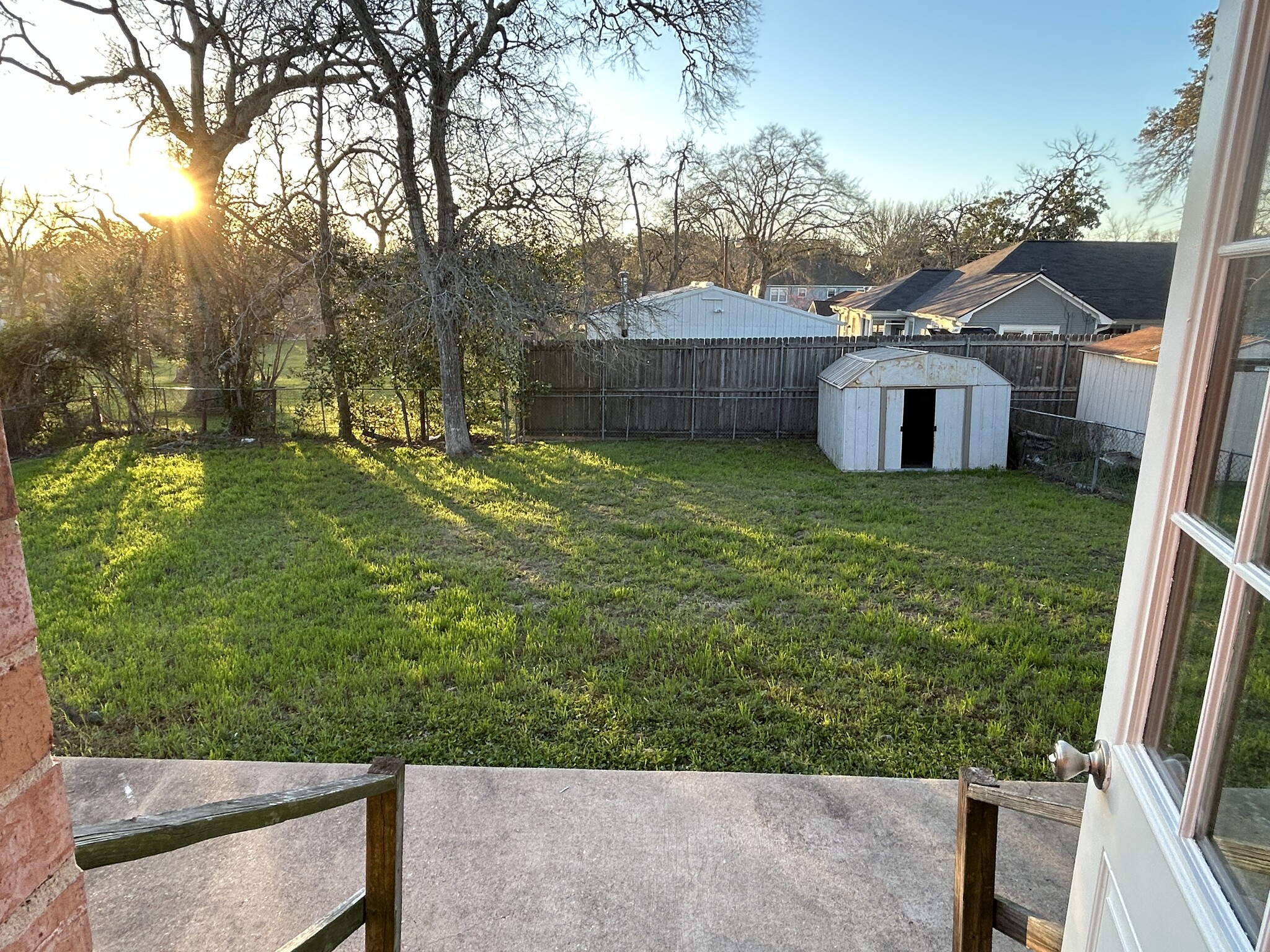 view of backyard from the back door - 314 S Tesch St