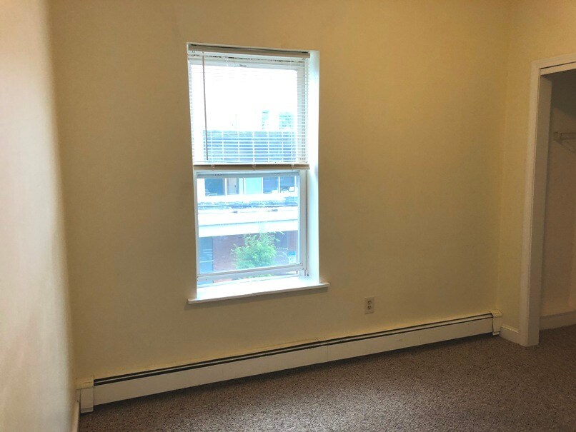Building Photo - 110 Berkshire St
