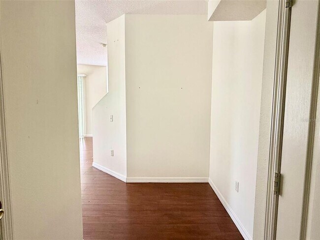Building Photo - 1535 Broken Oak Dr