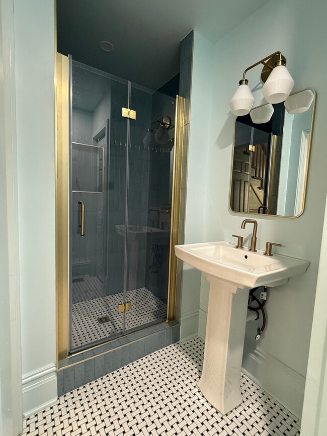 Building Photo - Renovated Historic Home