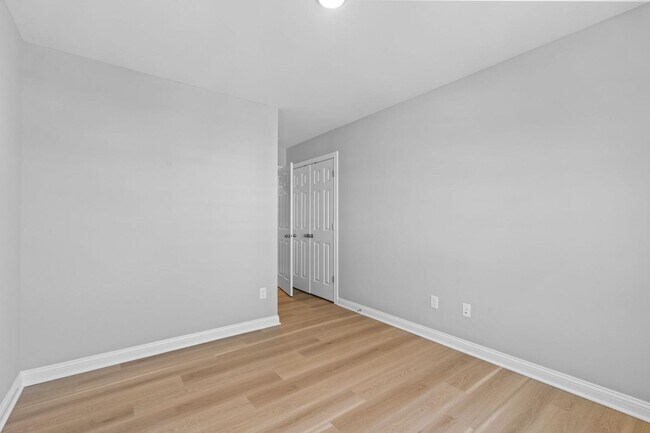 Building Photo - 113 Lambert Fld