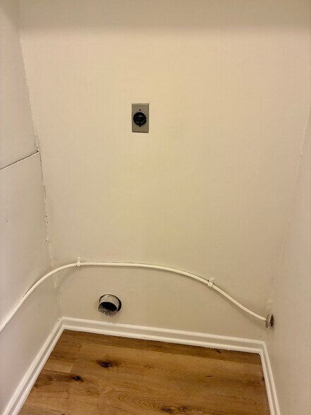 Building Photo - 3408 SW Burnett Rd