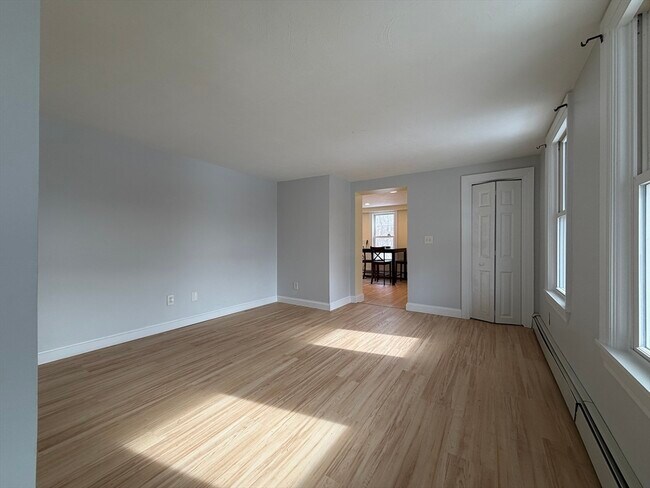 Building Photo - 12 Community Way