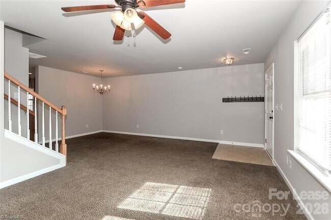 Building Photo - 153 Marakery Rd