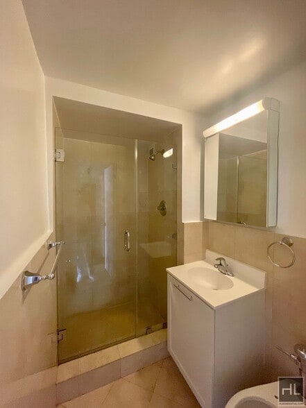 Building Photo - East 79th Street