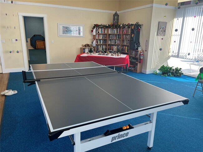 Building Photo - 1437 N Atlantic Ave