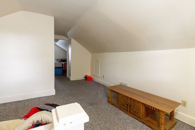 Building Photo - Updated Kitchen