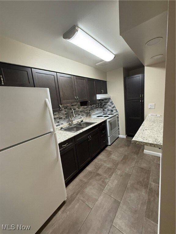 Building Photo - 620 Lakeside Dr