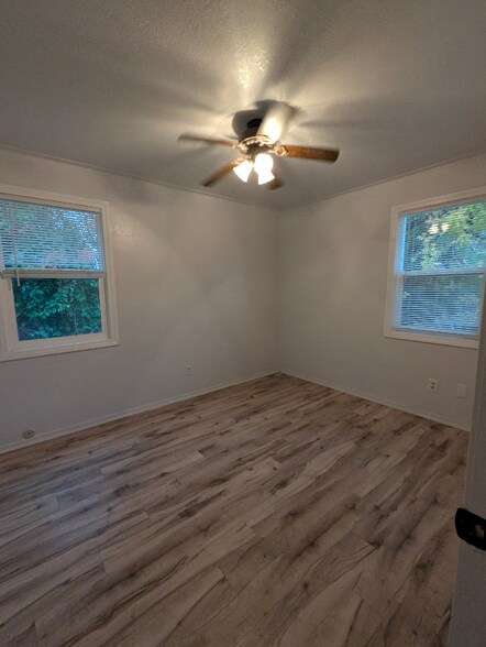 Building Photo - 1835 Washington Ave