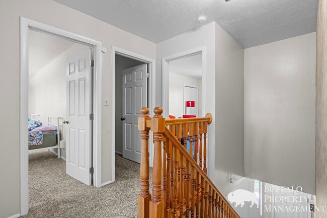 Building Photo - Charming Country Home on 2 Acres | 5 Bed | 3 Bath | Blackfoot, ID
