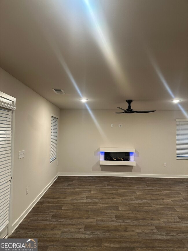 Building Photo - 4822 Station Ln