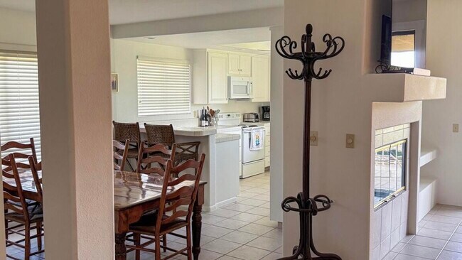 Building Photo - 142 La Cerra Dr