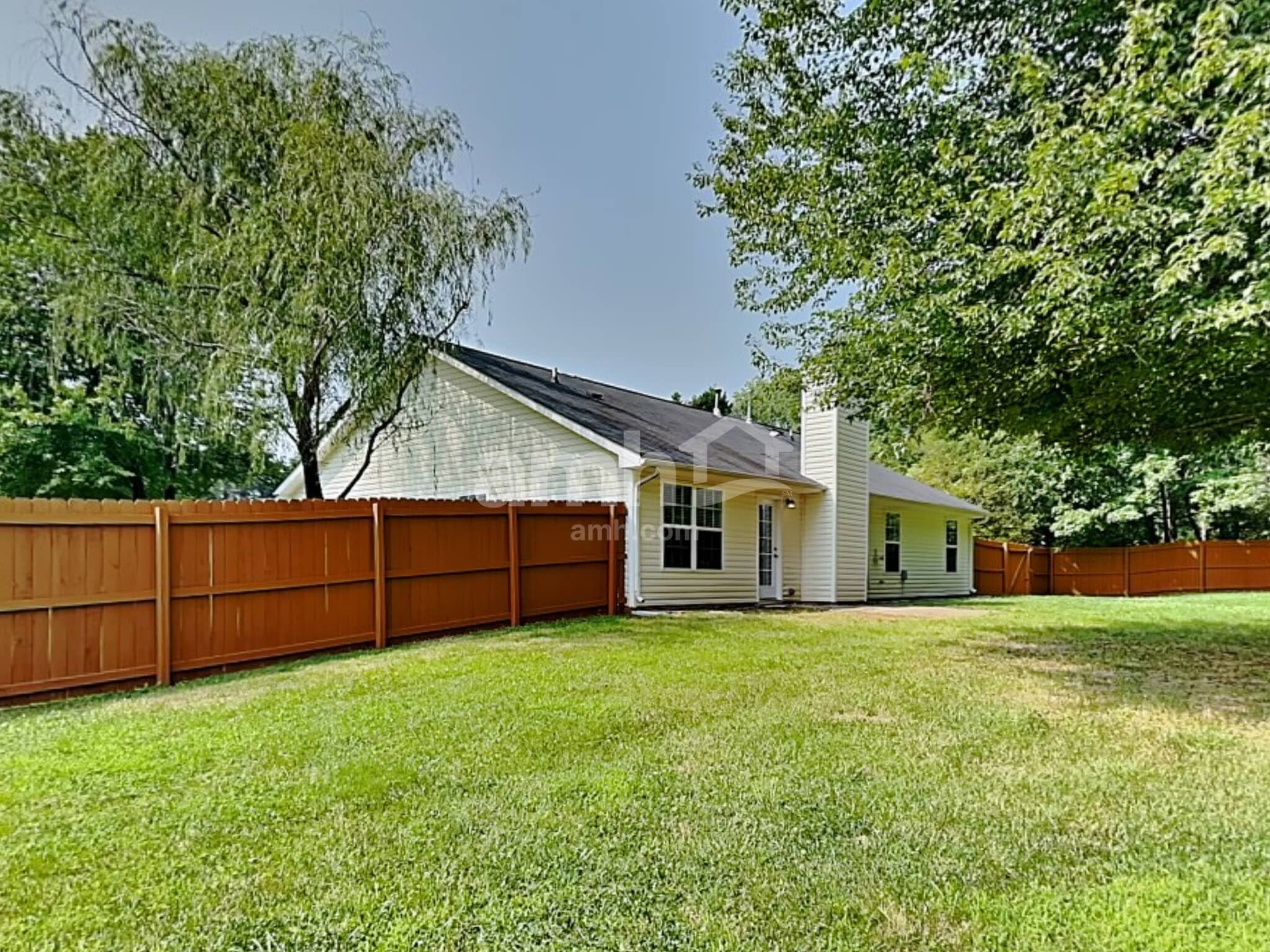 Building Photo - 595 River Glen Ct