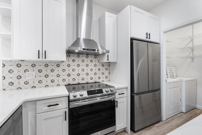 Building Photo - 1307 Kinney Ave