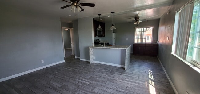 Building Photo - 4255 1/2 Altadena Ave.