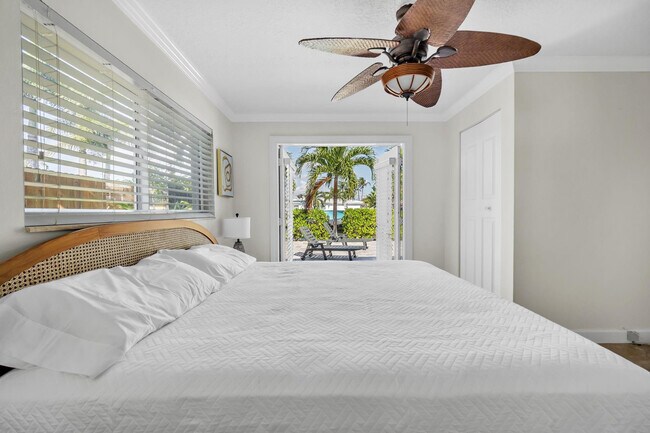 Building Photo - 2277 SE 15th St