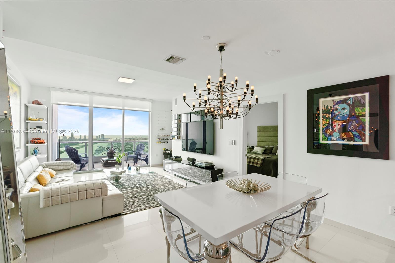 Building Photo - 900 Biscayne Blvd