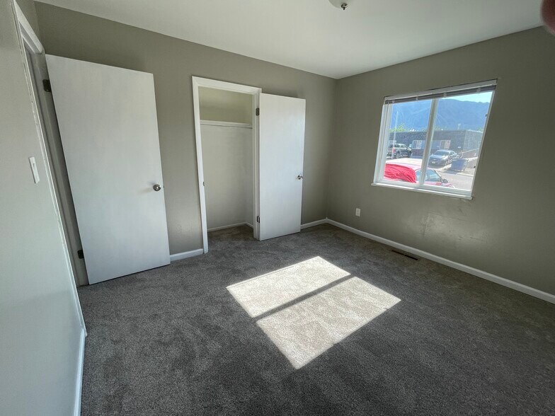 Building Photo - 4339 Ericson Dr