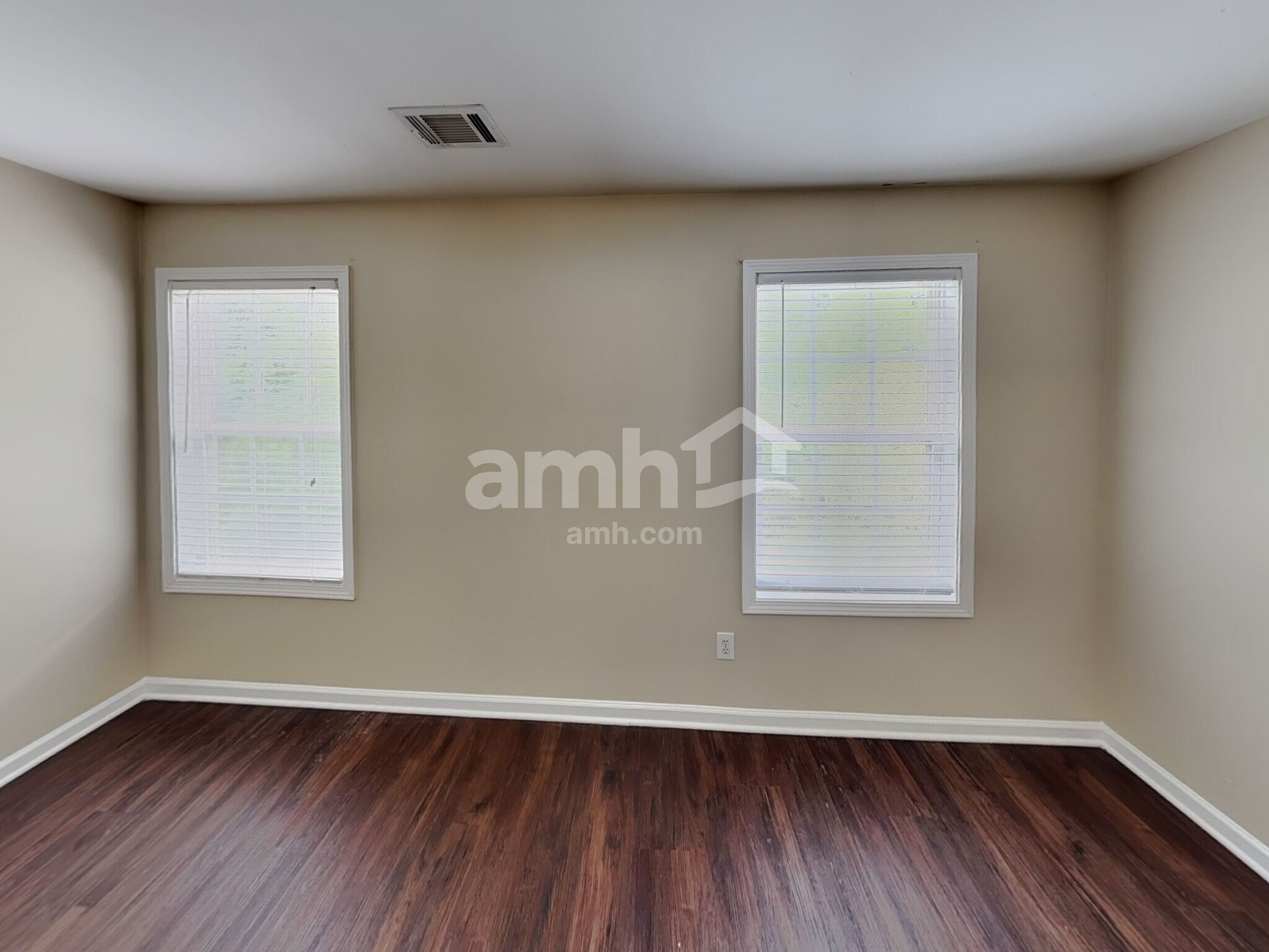 Building Photo - 6903 Grand Hickory Dr