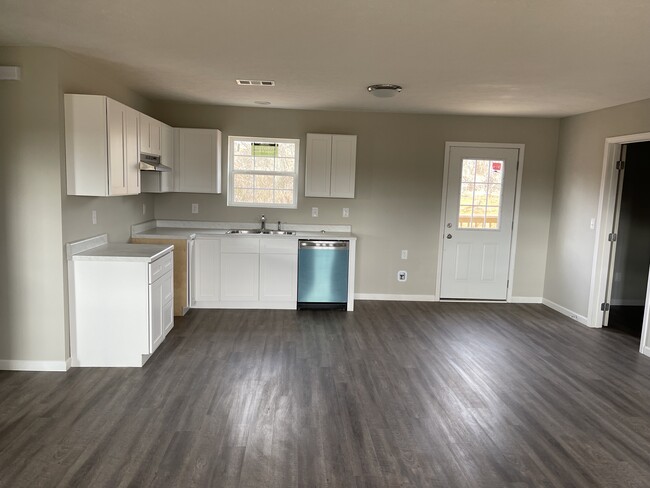 Building Photo - 515 Coile Rd