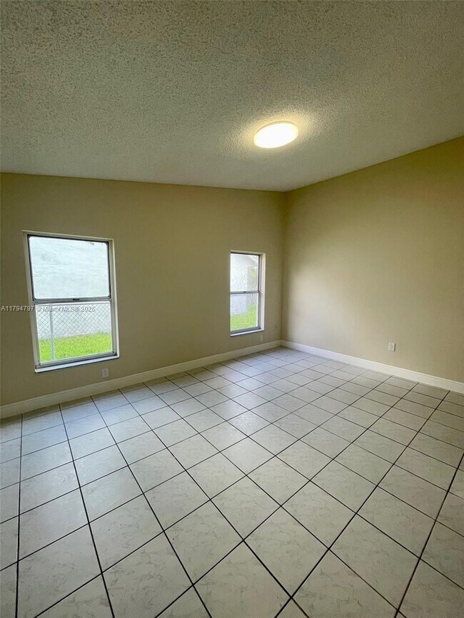 Building Photo - 21681 SW 97th Ct