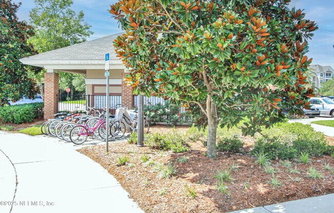 Building Photo - 13362 Stone Pond Dr