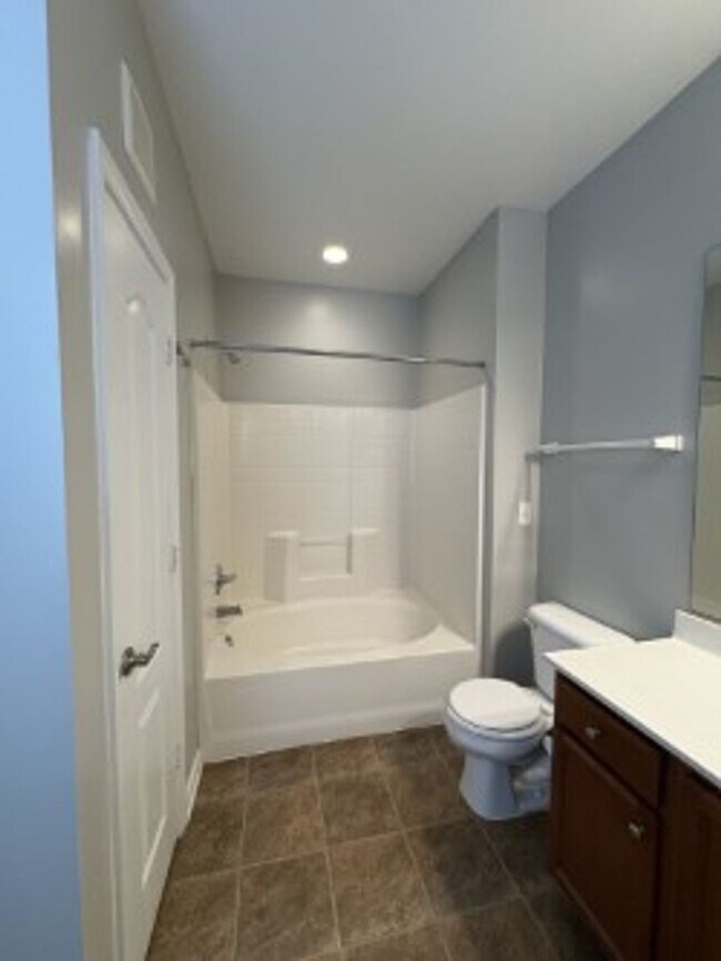 Building Photo - Ridgley Manor