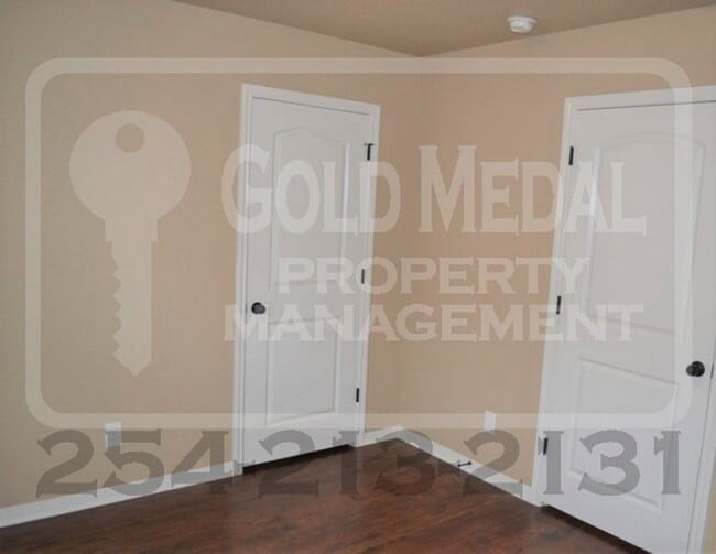 Building Photo - 1110 Grace Point Dr