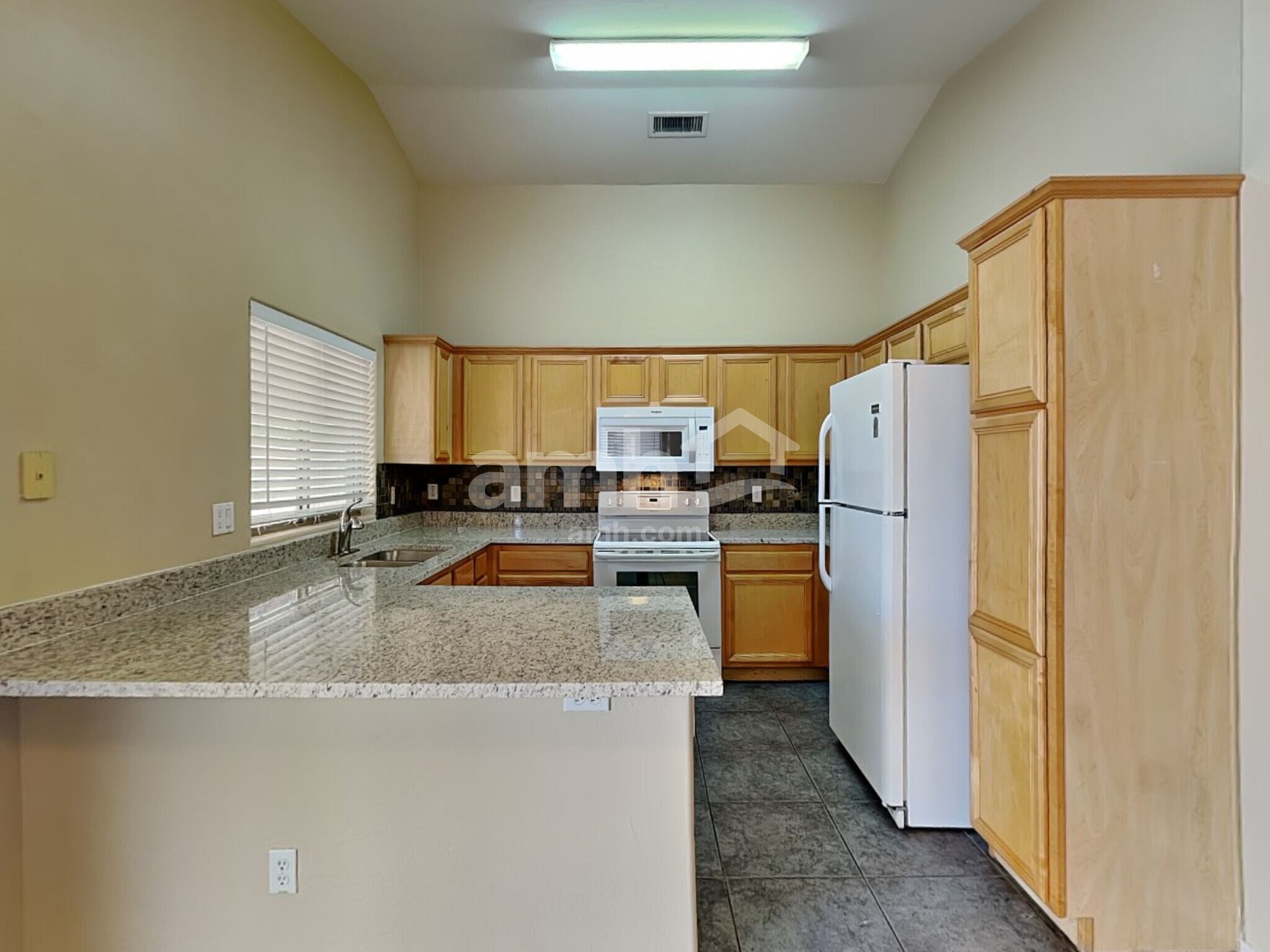 Building Photo - 5354 W Jessica Ln