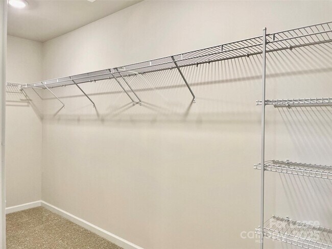 Building Photo - 403 Wescott St