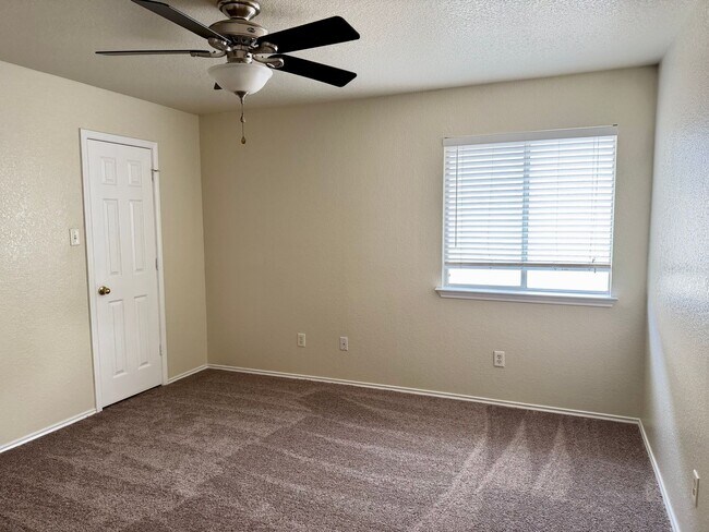 Building Photo - 4803 Donegal Bay Ct