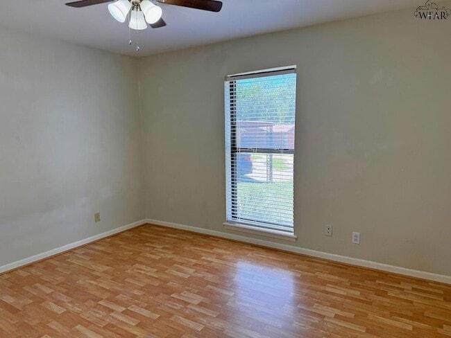 Building Photo - 4610 N Eden Hills Cir