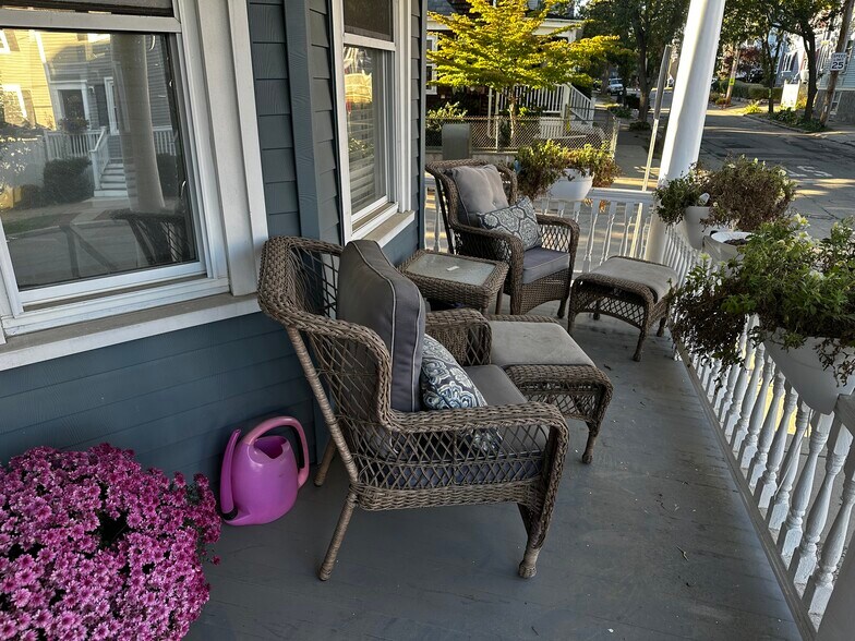 Building Photo - 40 Winthrop St