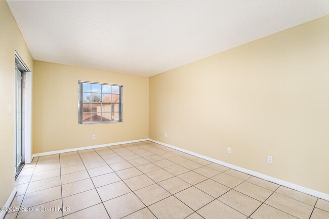 Building Photo - 2965 Sir Hamilton Cir