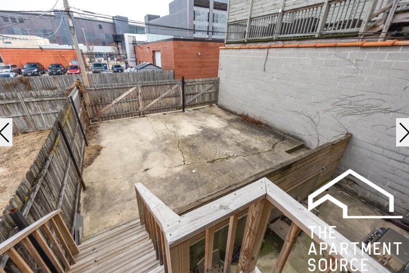 Building Photo - 1224 W Augusta Blvd