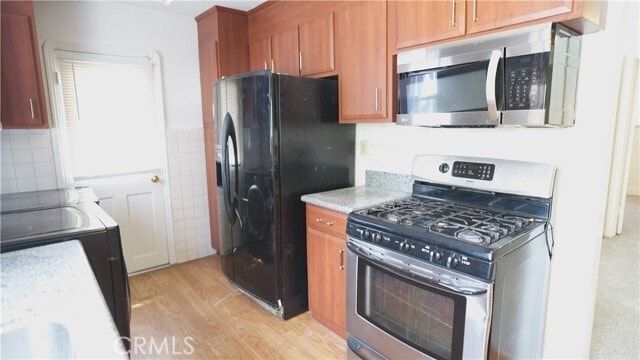 Building Photo - 214 E 92nd St