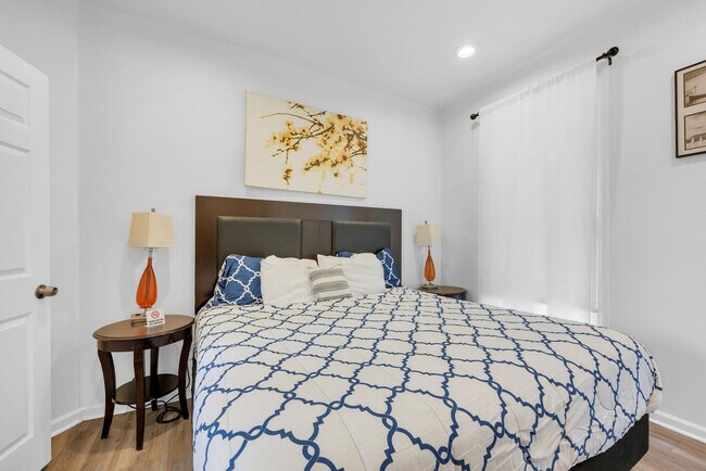 Building Photo - 3838 Bagley St