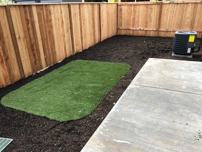 Building Photo - Welcome to your new home!