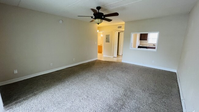 Building Photo - 2860 Somerset Park Dr