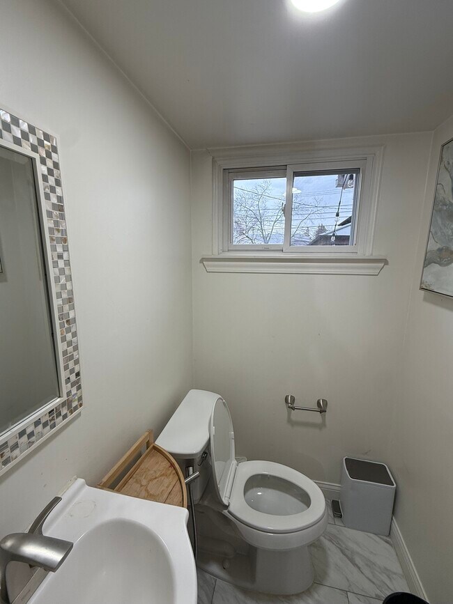 Building Photo - 36969 Lancaster St