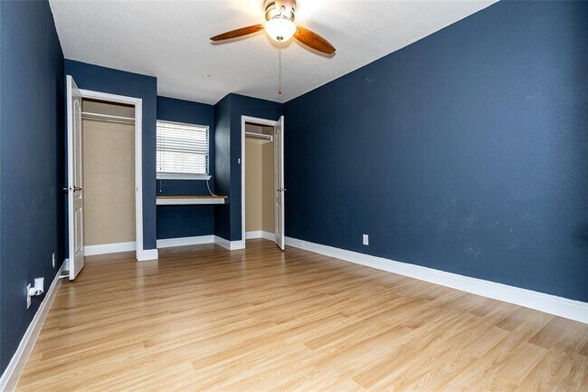 Building Photo - 4306 Avenue A