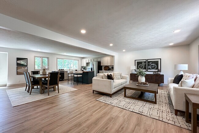 Building Photo - 922 N 122nd St