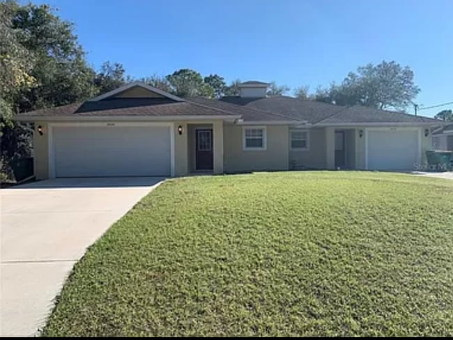 Building Photo - 2155 Fraser St