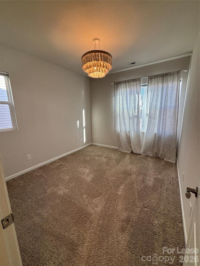 Building Photo - 5200 Somerset Hill Ln