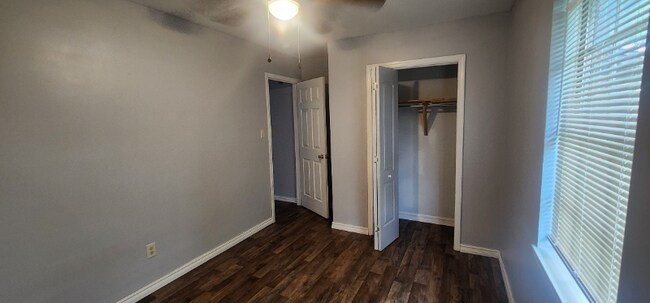 Building Photo - 416 E K St