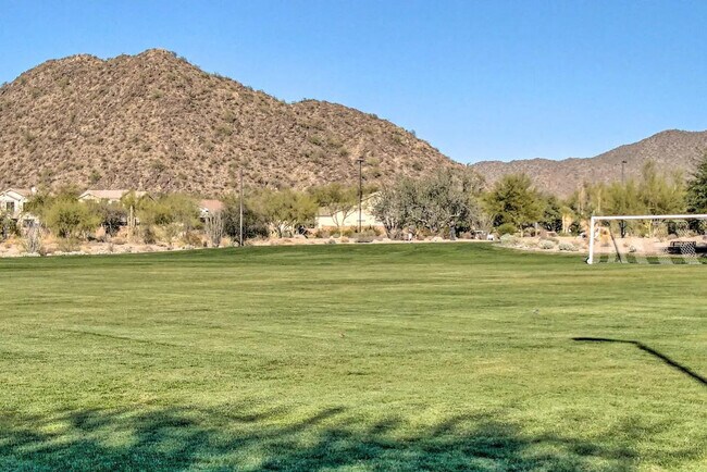 Building Photo - 3055 N Red Mountain